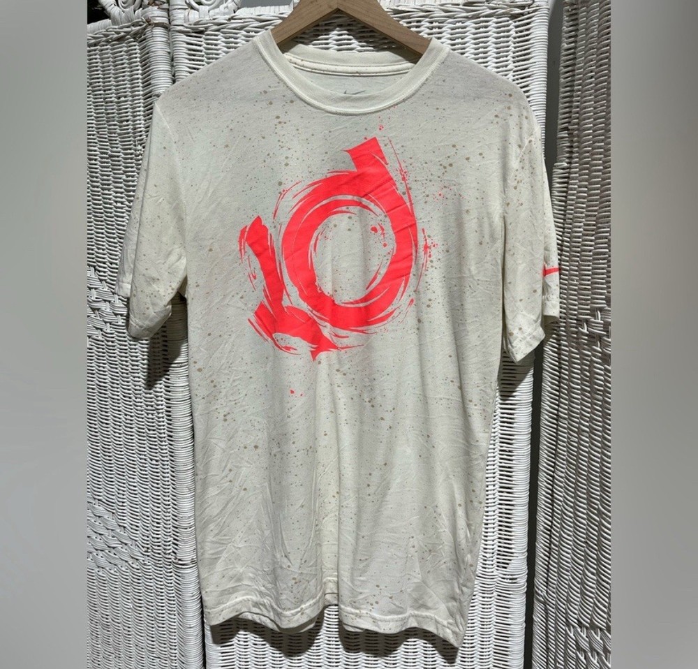 Nike Kevin Durant KD Eggnog graphic T-shirt – Men’s size M