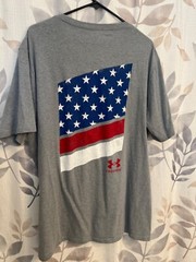 Under Armour Men’s UA Freedom Flag T-Shirt Light Grey XXL USA Flag