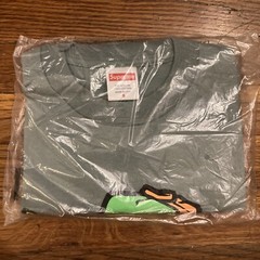 SUPREME SS2019 New York Molotov Kid Tee DARK SAGE Men’s Size Small – NEW, SEALED