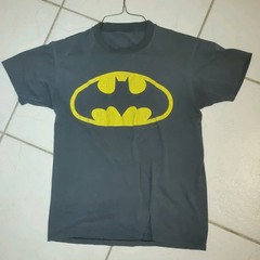 Vintage Retro 1980s Batman T-shirt DC Comics 80s Tee Shirt 1989 Black Yellow