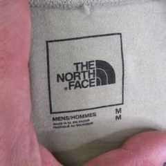 North Face Shirt Mens Medium Green Outdoors Hiking Climbing Traveling Casual ^