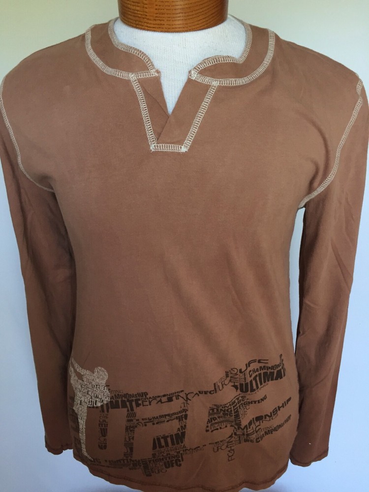 Graphic Shirt Top UFC MMA Mens Distressed Medium M Ultimate 100% Cotton