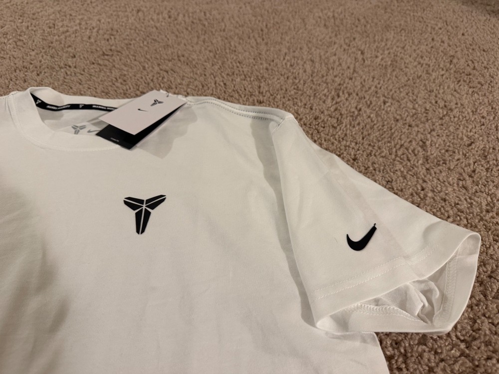 Nike Air white black crest Kobe 8 24 forever mamba mentality t shirt Lakers 2XL
