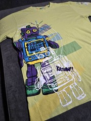 Y2K Request Brand T Shirt “robot” With Embroidered Lettering Yellow/green XL