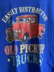 Easily Distracted By Old Pickup Trucks Classic Cars T-Shirt Sz XL 23” W x 28”H