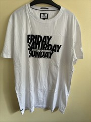 Weekend Offender Men’s T-shirt White Size Large Lovely Condition