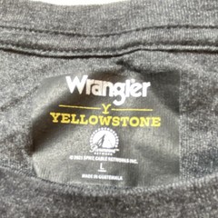 Wrangler Yellowstone Dutton Ranch Montana Graphic T-Shirt Gray Crew Neck L