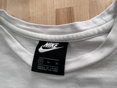 Nike World Tour Graphics WHITE Long Sleeve T-Shirt Beaverton Oregon Men’s XL