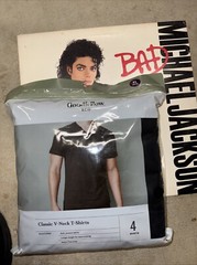 new MEN’S T-SHIRTS crew neck / tank / V-neck white or black sizes GOODFELLOW