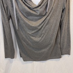 Gently Used Men’s Coofandy Gray Hooded Draped Neck Long Sleeve T Shirt Size Smal
