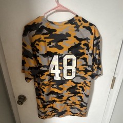 Badger Sport Camo Eagle Logo #48 Gray Black Yellow Men’s T-Shirt M Polyester