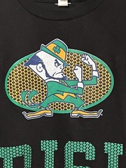 Vintage NCAA Notre Dame Fighting Irish Single Stitch T Shirt L Raised Graphics