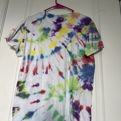 Hanes -Red Yellow Blue Tie Dye -Hippie T-Shirt -Hand Dyed Size S – Never Worn