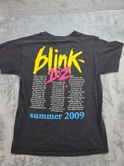 Wholesale Lot Of 8 Mens Vtg/Modern Day T-shirts & Zip Up Size M Assorted Mix