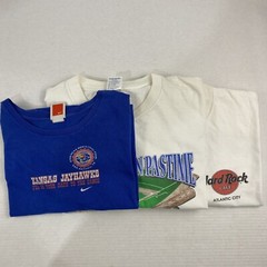 Wholesale Lot of 30 Modern/Vintage Mix Short Sleeve Tee Shirts (Sizes In Desc)