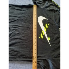 Nike Mens Graphic T-Shirt Black Neon Green Swoosh Big Logo Tape Sleeve Medium
