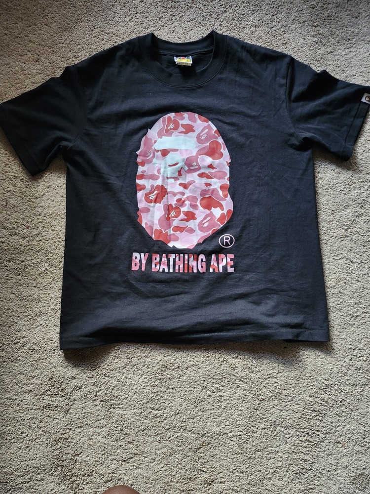 A Bathing Ape BAPE Men’s L Black Ape Head Logo Graphic Crew Neck Tee