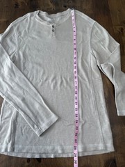 EUC Mens BKE henley long sleeve tan tshirt stretch size M
