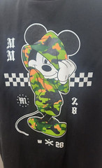 NEFF X Mickey Mouse 28 in Army Camouflage Hoody T-Shirt Men’s Size XL Disney