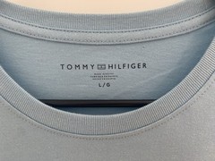 Tommy Hilfiger Men’s L Blue Solid Logo Short Sleeve Crewneck T-Shirt