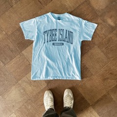 Tybee Island Georgia Souvenir Simple Summer Aesthetic T-Shirt Light Blue