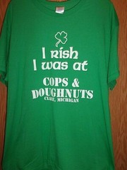Clare Michigan Cops n Doughnuts green graphic XL t shirt
