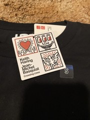 Uniqlo Men’s Keith Haring T-Shirt Short Sleeve (SIZE: Small)