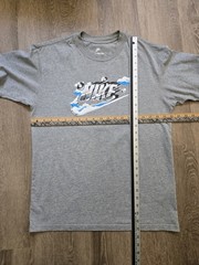Nike Max90 Graphic T-Shirt Gray Airbrush Spray paint Mens S FZ7968-063 GreyHeath
