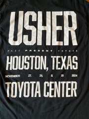Usher Past Present Future Tour Concert T-Shirt 2024 Houston Tx Toyota Center SzM