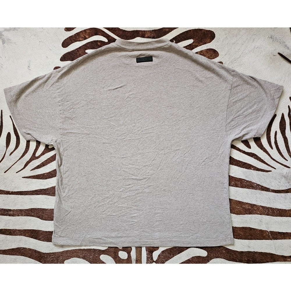 Essentials Fear Of God Men’s FW’23 S/S Tonal Logo Tee NC3 Core Heather Small