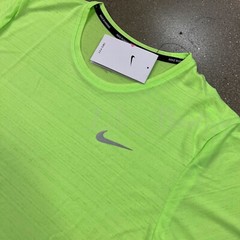 NWT Nike CU5992-358 Men’s Dri-Fit Miler Running Training Top Ghost Green Size S