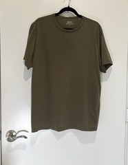 Quince Men’s 100% Pima Cotton Luxe Touch Tee Shirt Olive Green Quiet Luxury