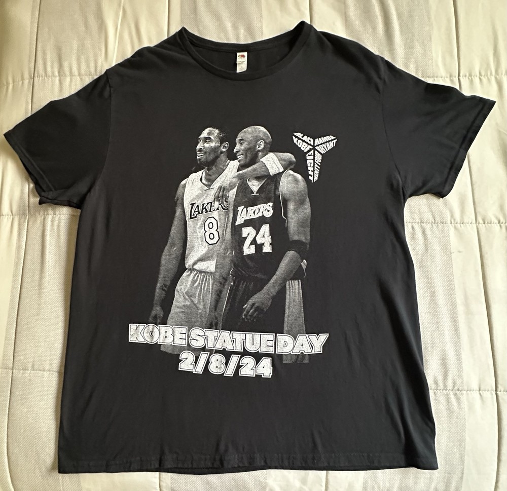 kobe bryant statue day t shirt graphic tee collage Black & White XL