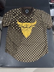 Maxi Milian Brown Chicago Bull Shirt For Men Size Large