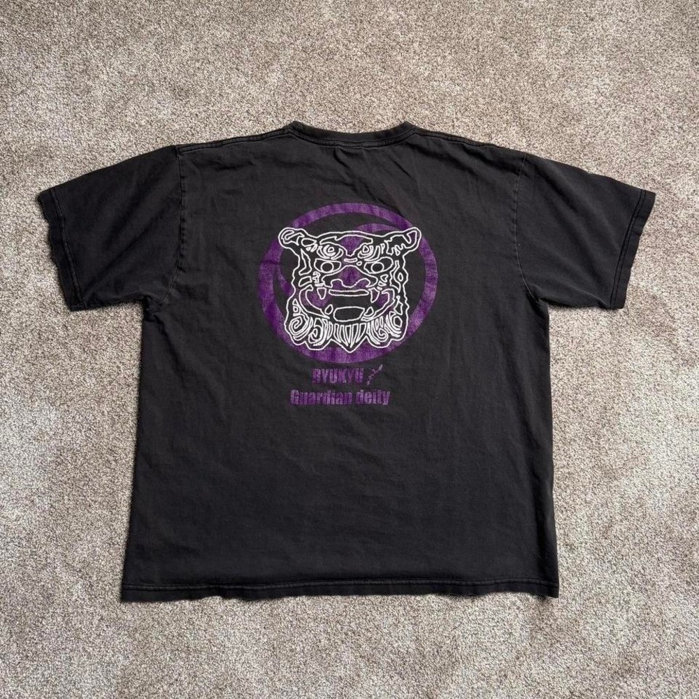 BLACK SUN FADED “RYUKYU” GRAPHIC TEE
