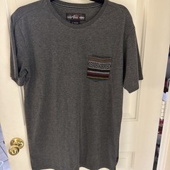 Beautiful Giant Men’s Large T-Shirt Single Breast Pocket Short Sleeve Blk Size L
