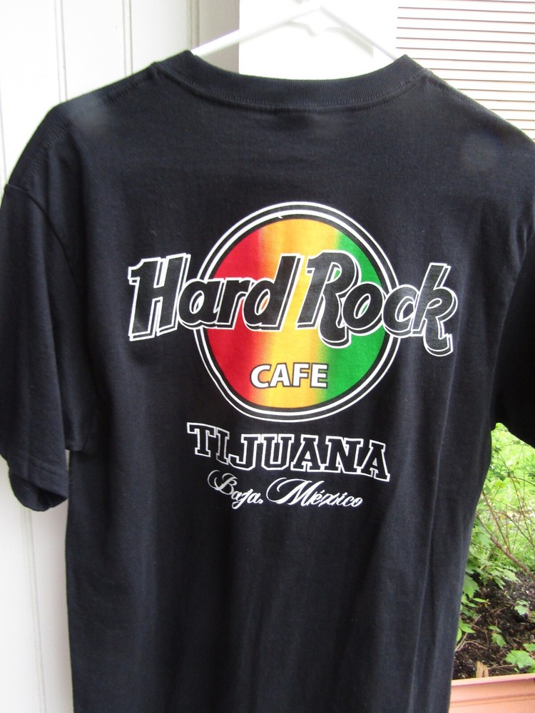 Vintage Hard Rock Cafe Tijuana Mexico T Shirt Size M great graphics NICE
