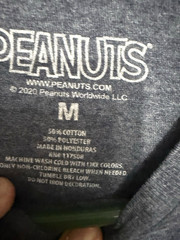 Peanuts Brand T-Shirt Graphic Sleep on Red Doghouse “Weekend Plans”Size Medium