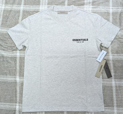 Fear of God Essentials Tee Light Oatmeal Men’s XS Oversized T-Shirt NWT SS22