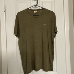Hollister Olive Green men’s XL Crew Neck Short Sleeve Tshirt Light Weight