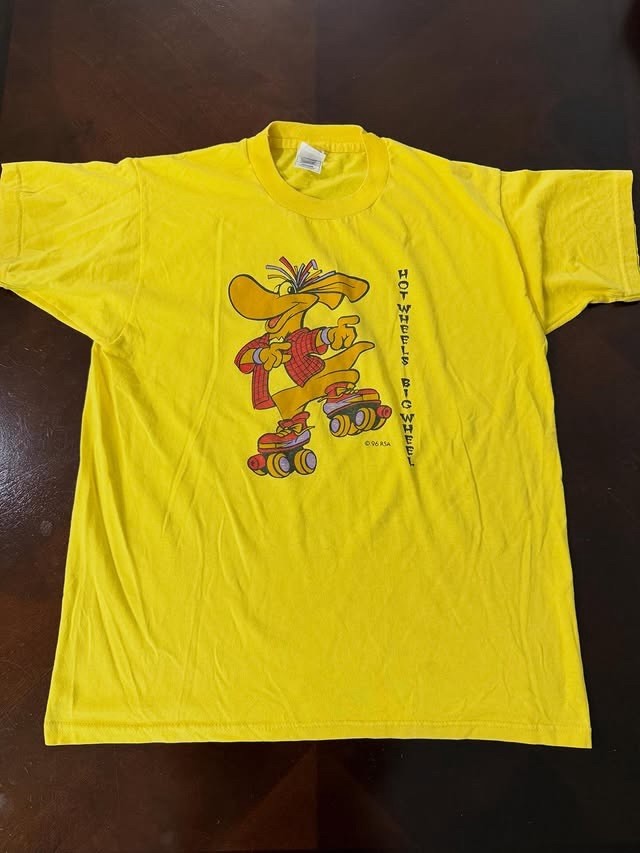Vintage 1996 Hot Wheels Skating Center T-Shirt