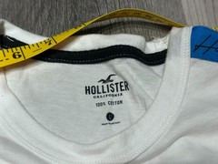 Men’s Hollister T-Shirt White/Blue Embroidered Logo & Shoulder Stripes Tee – L