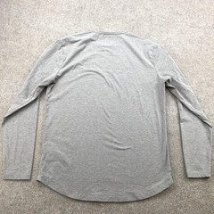 Cuts Shirt Mens Medium Gray Long Sleeve Curve Hem Crewneck Tee Solid Casual Top