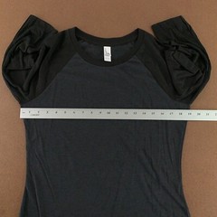 District Perfect Tri Men’s Medium Charcoal Black 3/4 Raglan Sleeve T-Shirt New