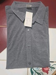All In Motion Commuter shirt. NWT – Grey – Size M. Moisture Wicking. Button Down