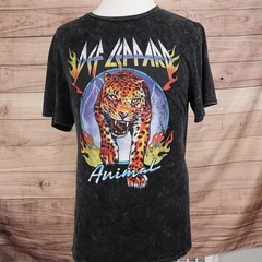 Def Leppard T-Shirt XL Black Animal Graphic Tee Rock Band 2023 Band