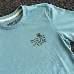 REI Co-op T Shirt Outside With Pride Womens S Blue Rainbow LGBTQIA+ Flower