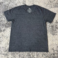 LOT OF 4 – Various Brands, Men’s Gray Short Sleeve Vneck Tshirt, Large