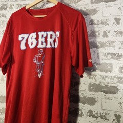 Philadelphia 76ers Shirt Men’s L Red Badger Sport Performance 76ers Graphic Tee