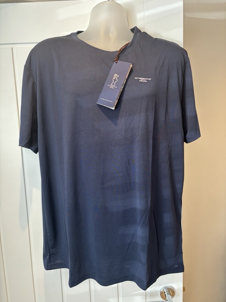 36th AMERICA’S CUP X PRADA Men’s Smart Dark Navy Yacht Sailing T-Shirt UK XL